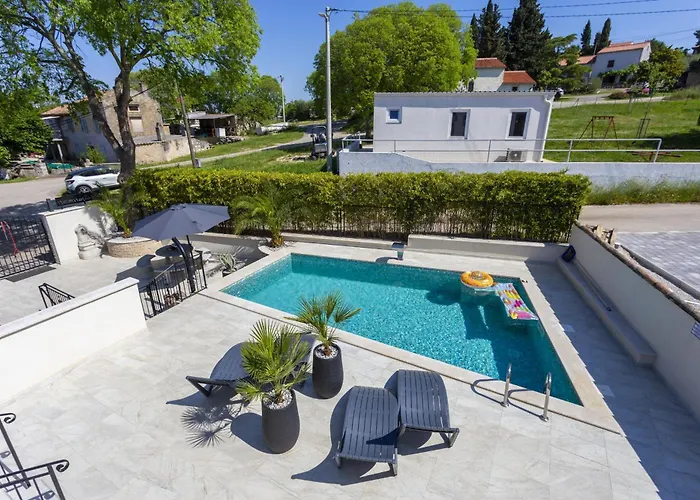 Dolce With Heated Pool * Porec