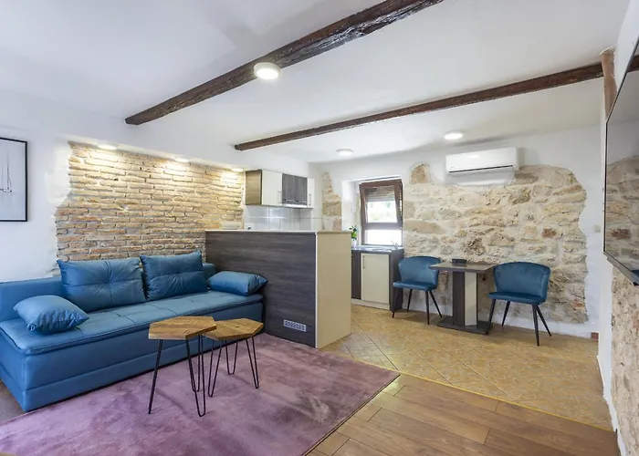 Dolce With Heated Pool Apartman
