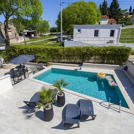 Dolce With Heated Pool * Porec
