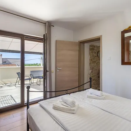 Dolce With Heated Pool * Porec