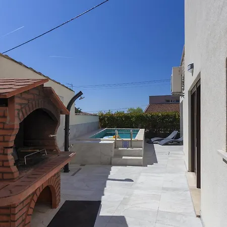Apartman Dolce With Heated Pool *