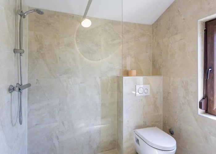 아파트 Dolce With Heated Pool 포레치